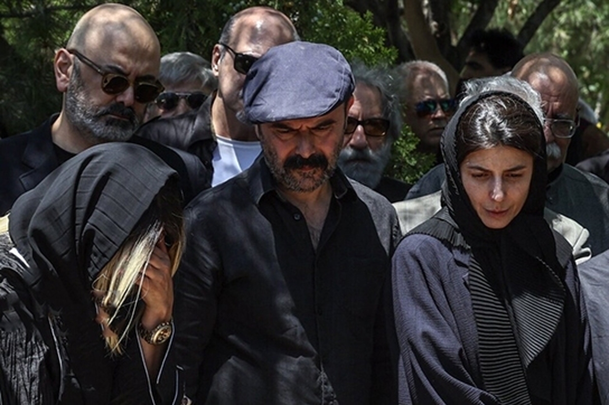 عکس لیلا حاتمی در مراسم مادرش