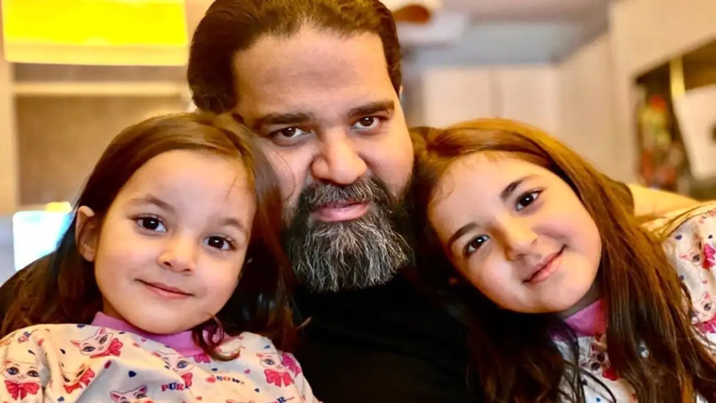 دختر رضا صادقی