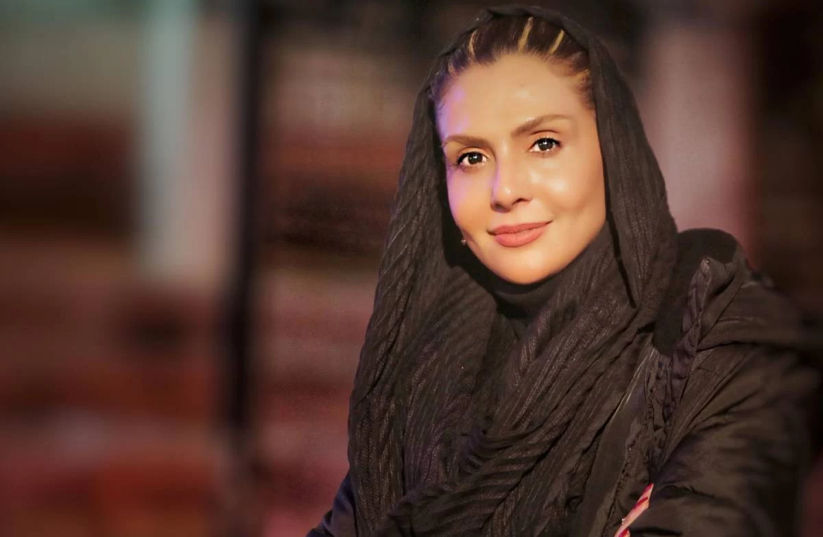 عکس شیوا مکی‌نیان برای کامپیوتر