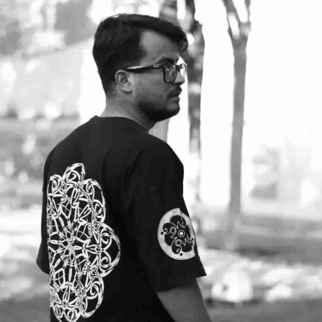 والپیپر میلاد راستاد