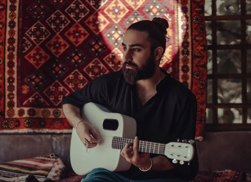 امیر عظیمی گیتار
