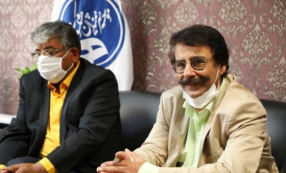 علیرضا افتخاری مرد هزار چهره موسیقی علیرضا افتخاری مرد هزار چهره موسیقی