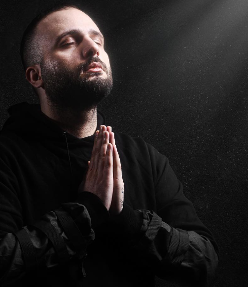 والپیپر دانیال