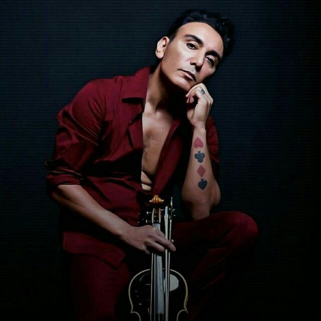 شادمهر عقیلی