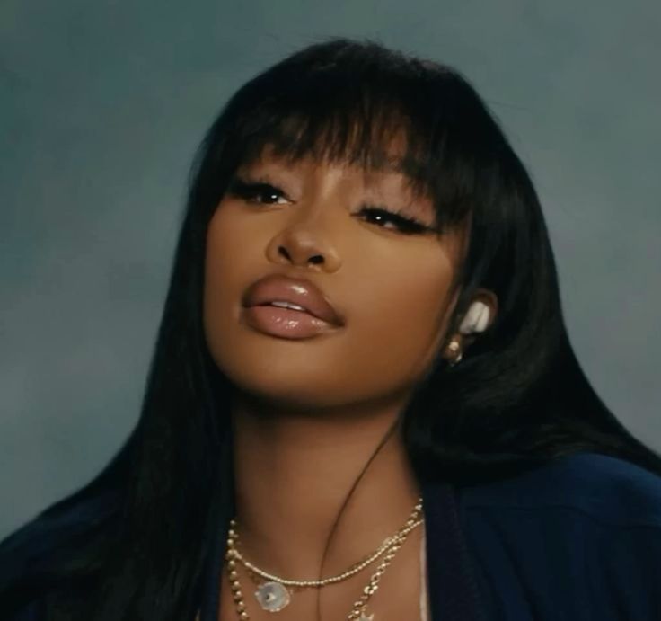 SZA wallpaper for phone SZA wallpaper for phone