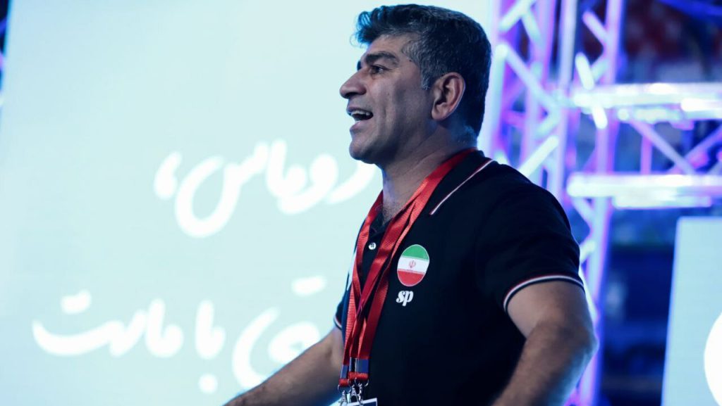 عکس اکبر اقبالی