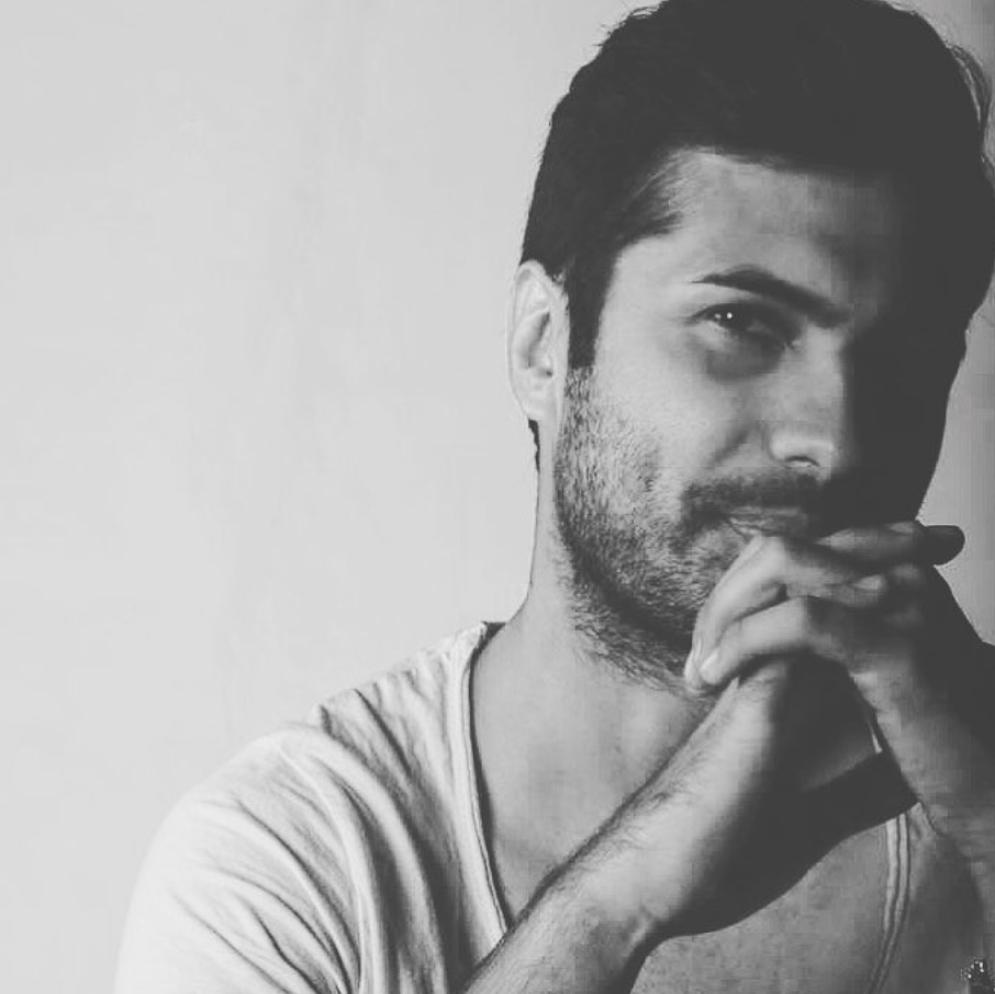 عکس امین قباد برای موبایل