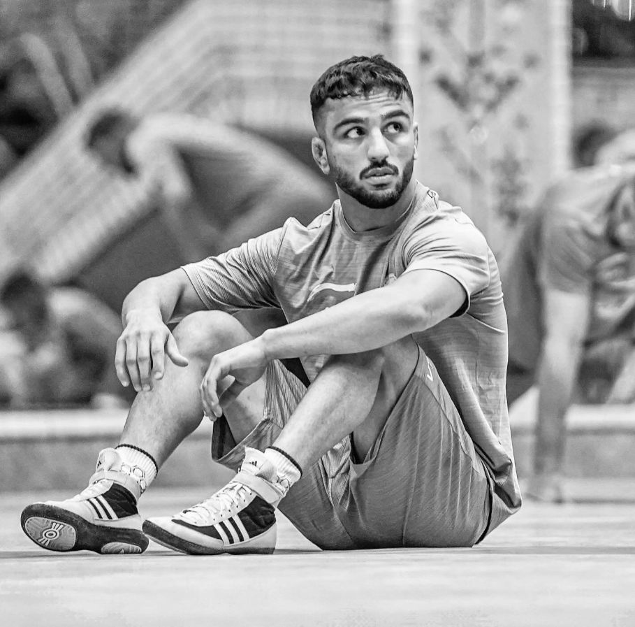 والپیپر رضا مومنی والپیپر رضا مومنی