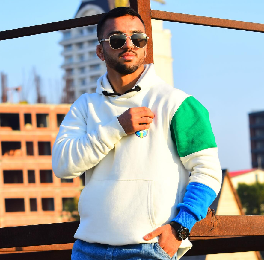 عکس جذاب رضا مومنی عکس جذاب رضا مومنی