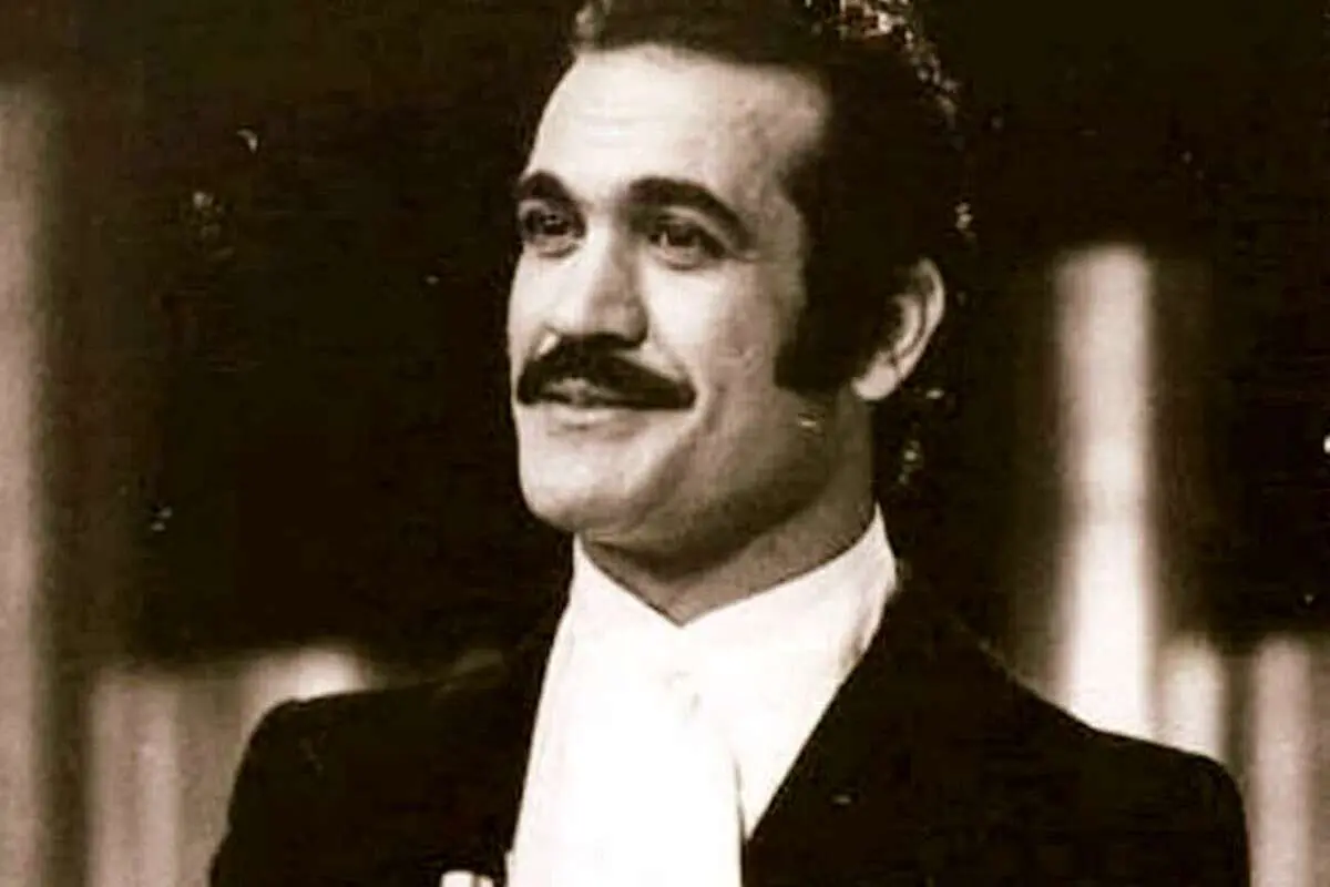 والپیپر فریدون فرخزاد