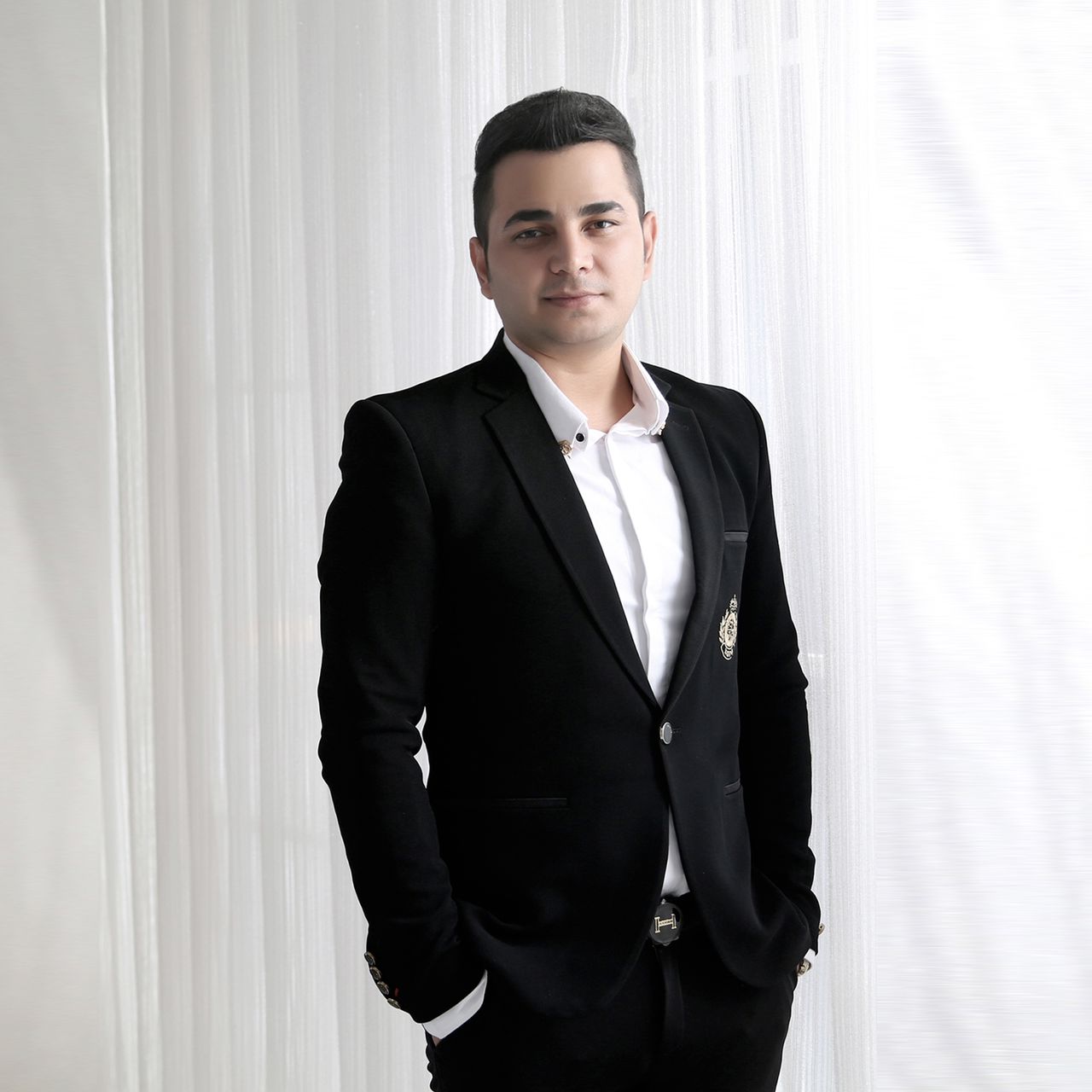 عکس حمیدرضا علیخانی برای کامپیوتر