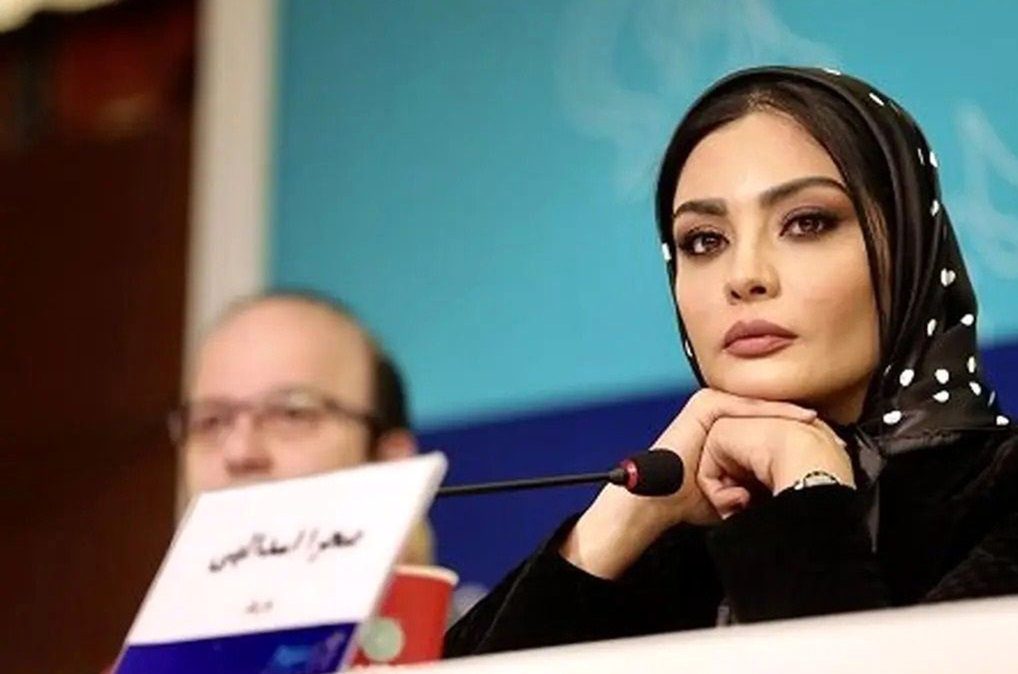 عکس صحرا اسدالهی برای کامپیوتر