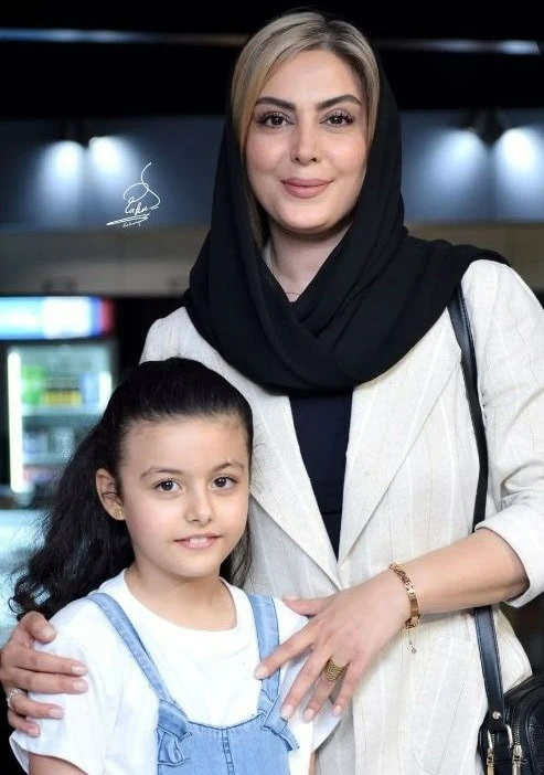 عکس نیلوفر شهیدی و دخترش عکس نیلوفر شهیدی و دخترش