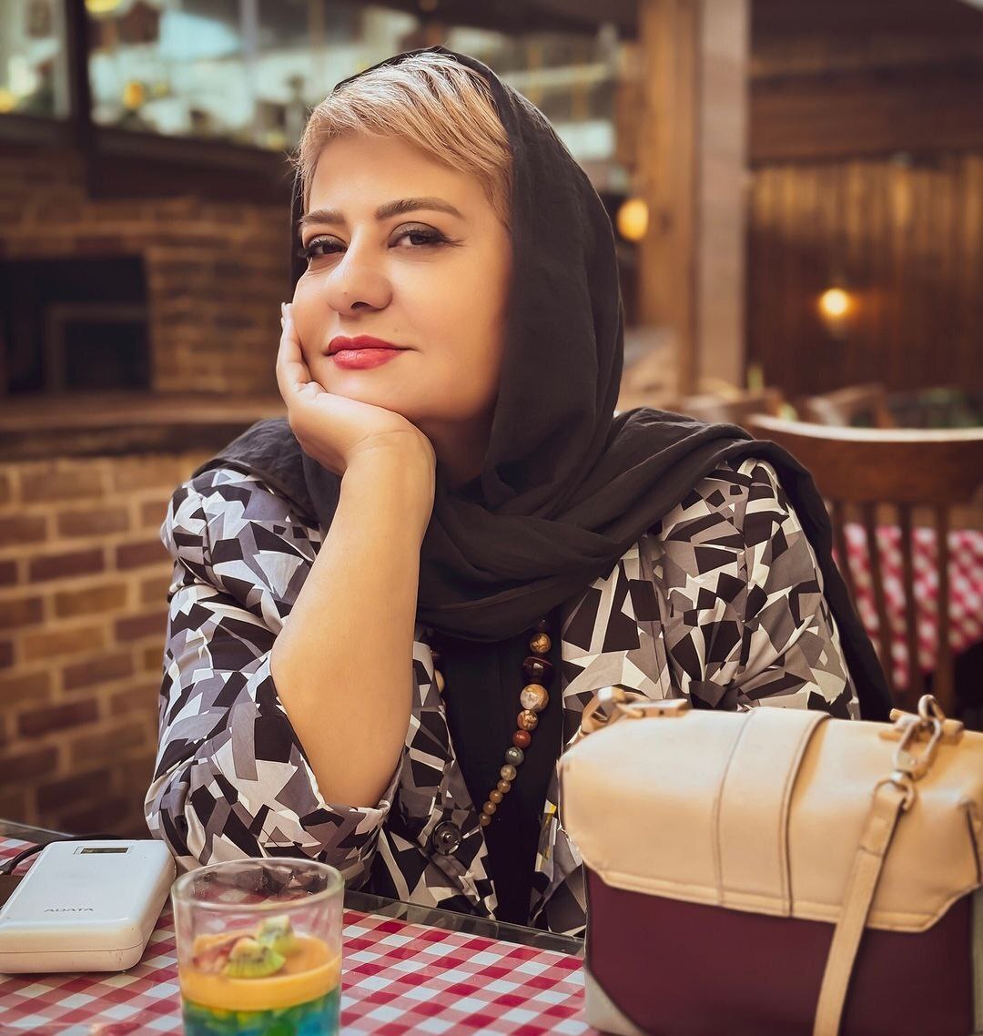 پروفایل رابعه اسکویی - 303 بیوگرافی