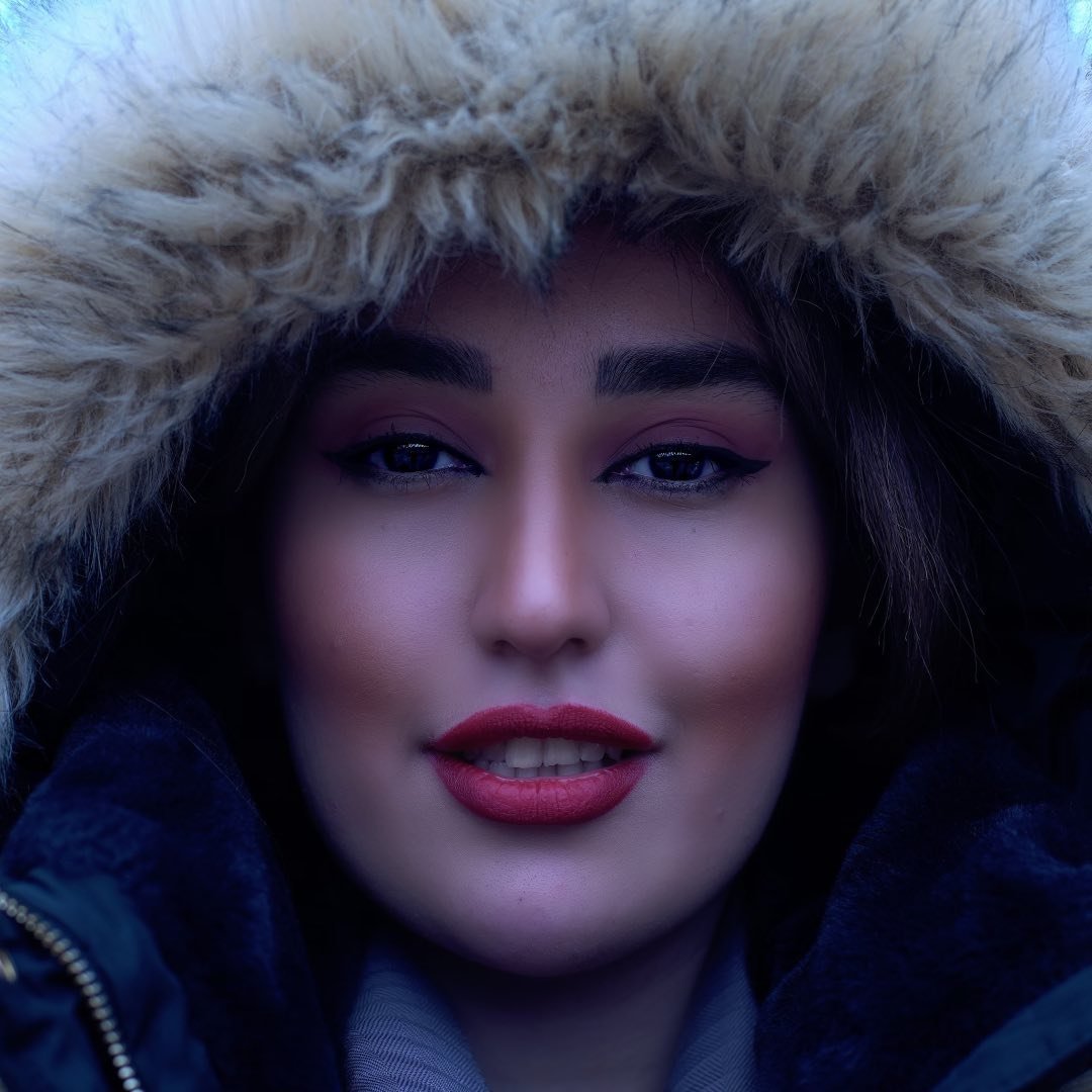 عکس بیتا قربان زاده نوازنده